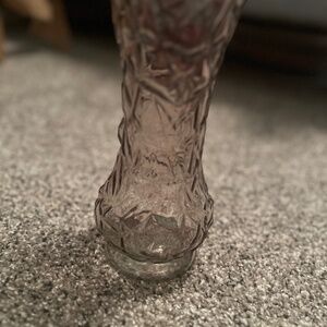 Glass flower vase